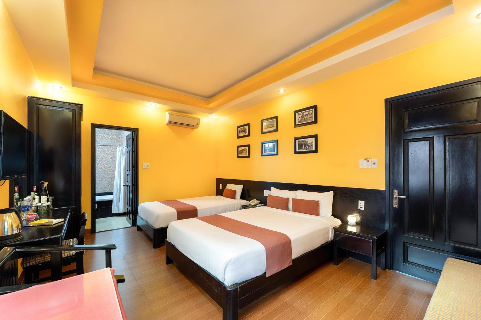 Golden Bell Homestay Хойан Экстерьер фото